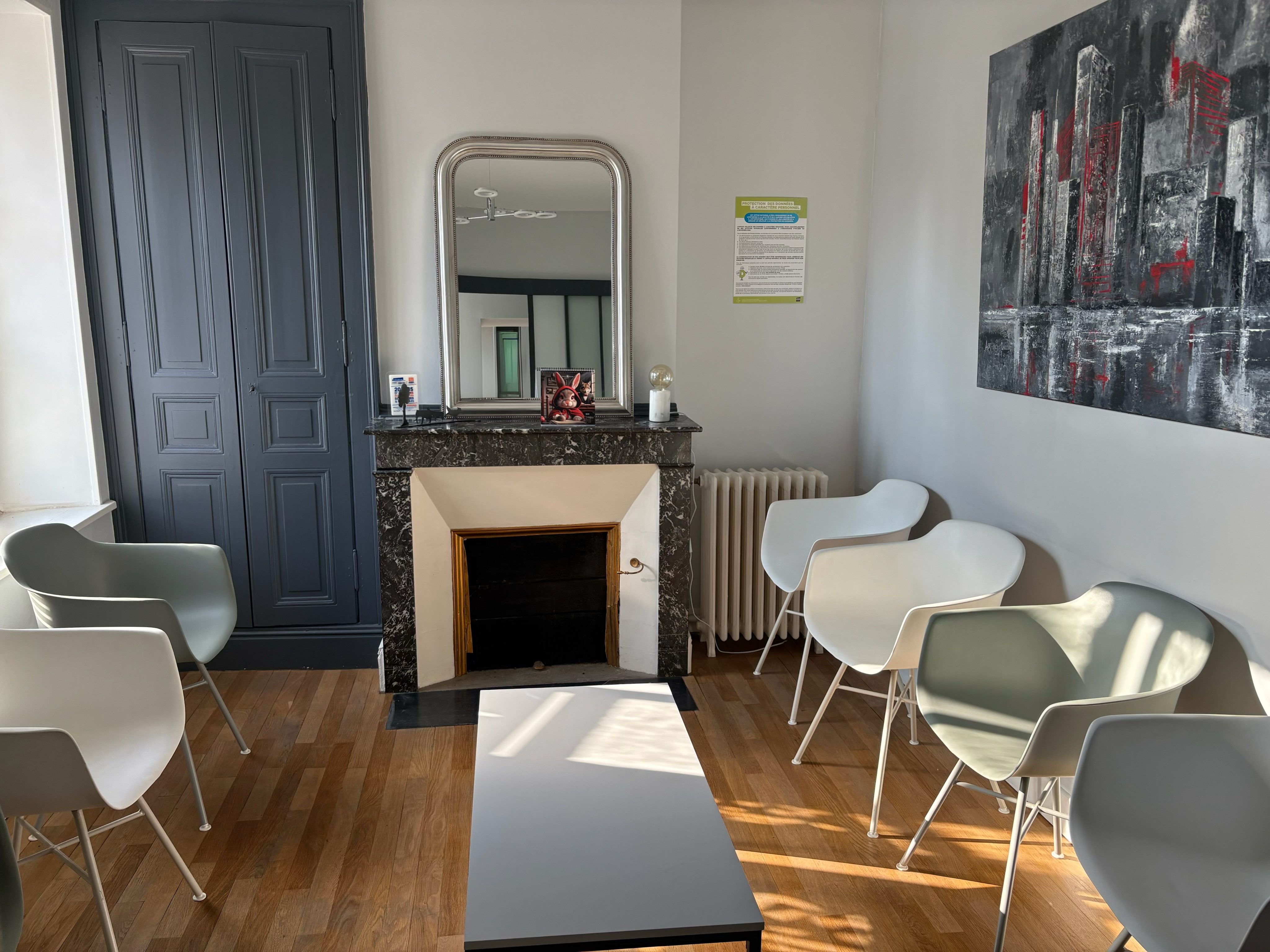 Salle d'accueil de l'étude notariale